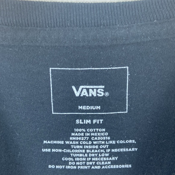✨3/$25✨ Vans Slim Fit Pink and Black Graphic Tee - M - Picture 8 of 8